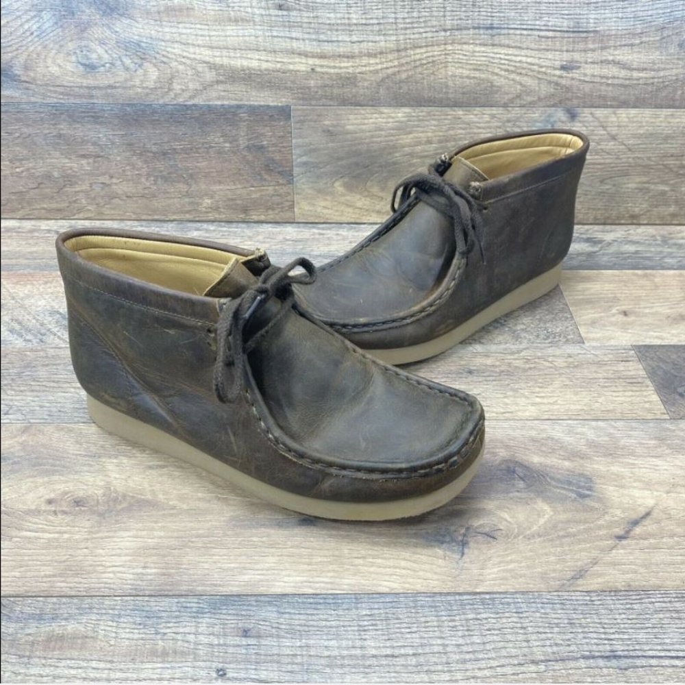 CLARKS Originals Women's Wallabee Boot Beeswax Leather Brown 6W